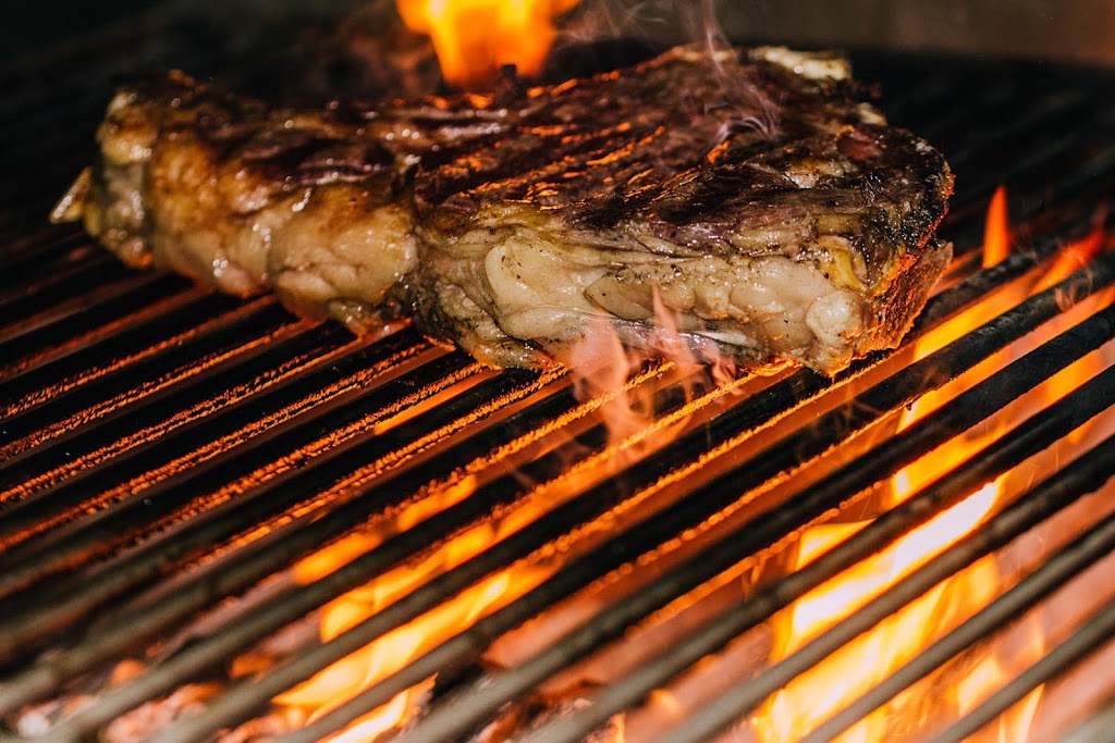 Restaurante Asador La Perdida Alcala — Comida y bebida