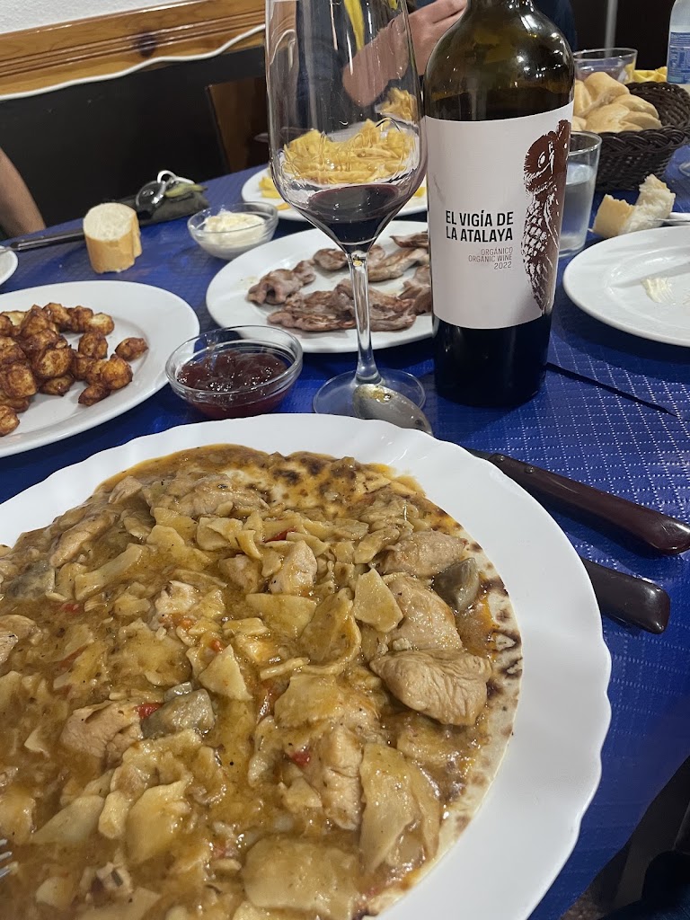 Bar Alejo — Comida y bebida