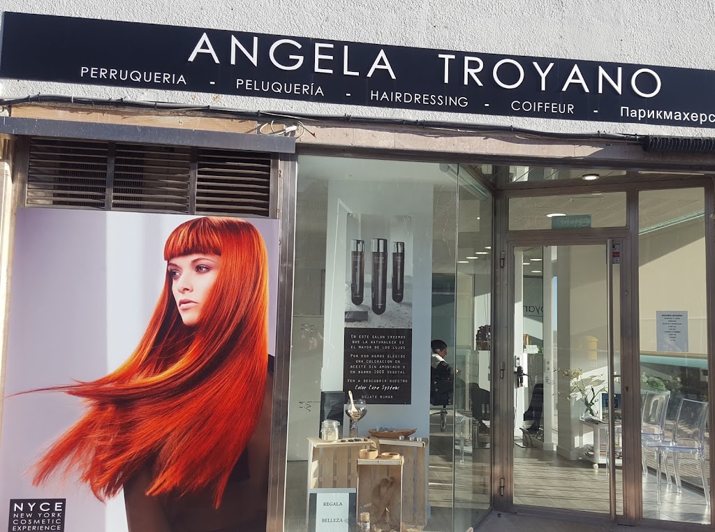 Angela Troyano — Exterior