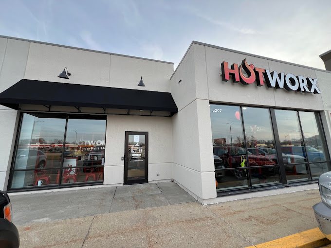  HOTWORX - Cedar Falls, IA