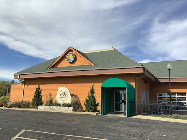  The Rock Bar & Grill