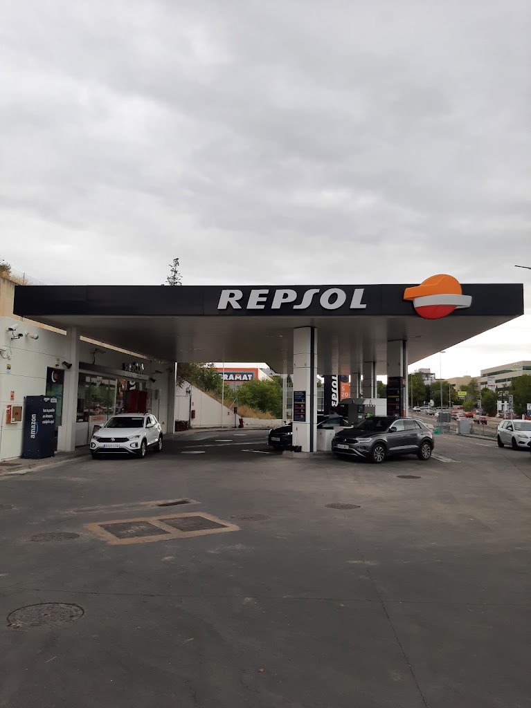 Estacion de Servicio Repsol — Estacion de servicio