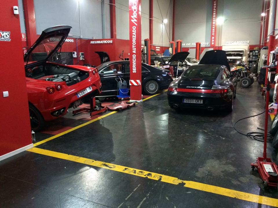 OSHAY MOTORSPORT - Centro del Automovil- — Taller