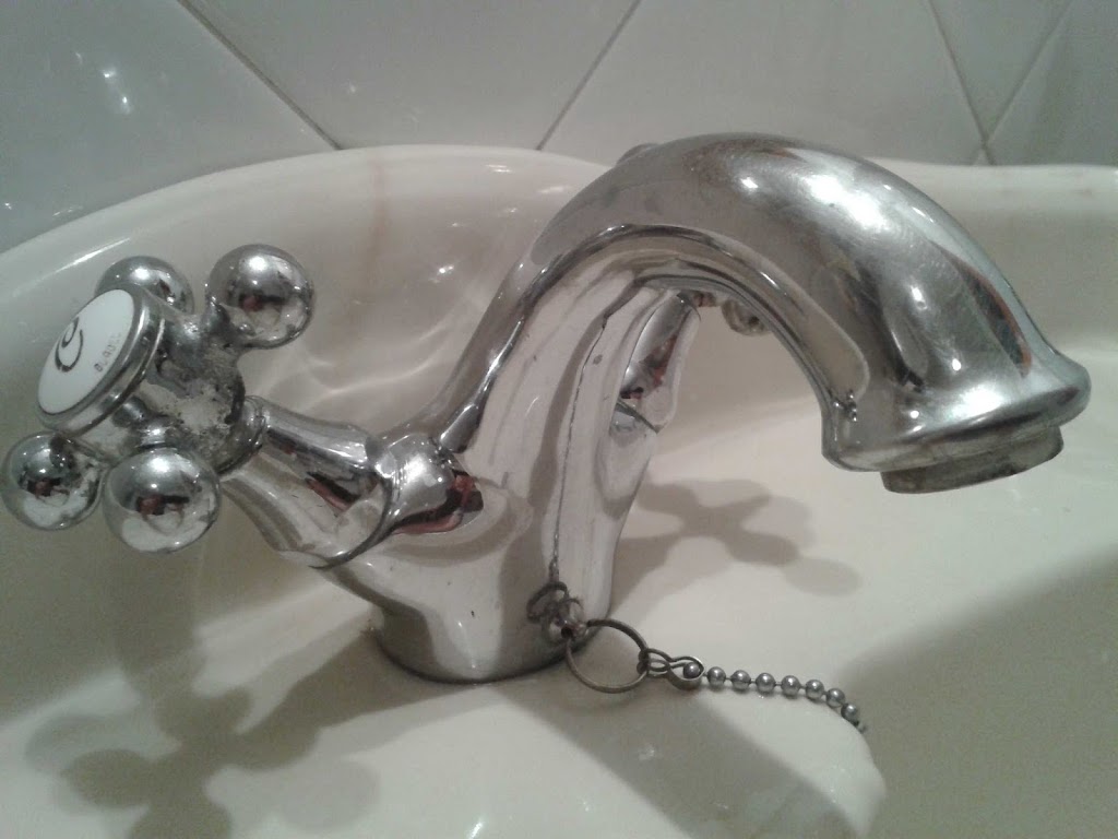 Fontaneria Bilfont - Fontaneros en Palma de Mallorca — Cuarto de bano