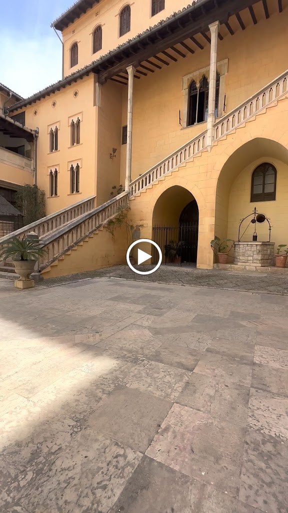 Aparcament Centre Historic placa del Tirant — Videos