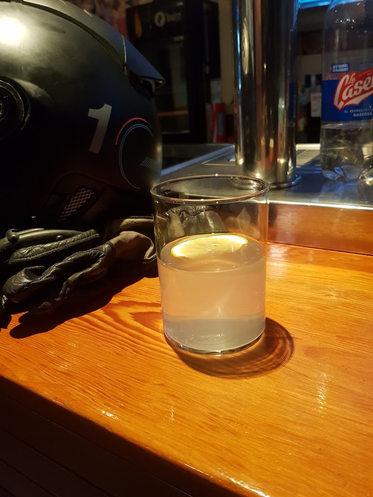 Bar ISABELA — Comida y bebida