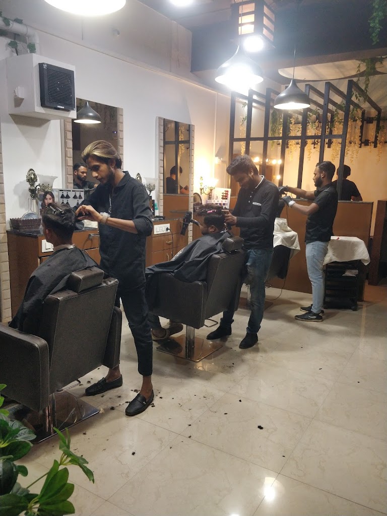 Twisted Scissors Unisex Salon