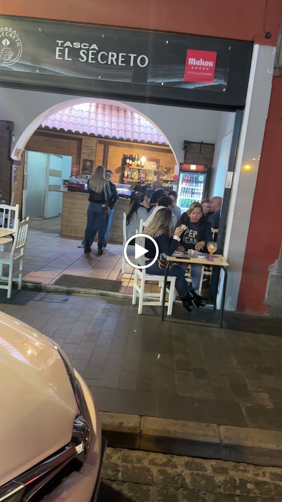 Bar-Cafe El Secreto — Videos