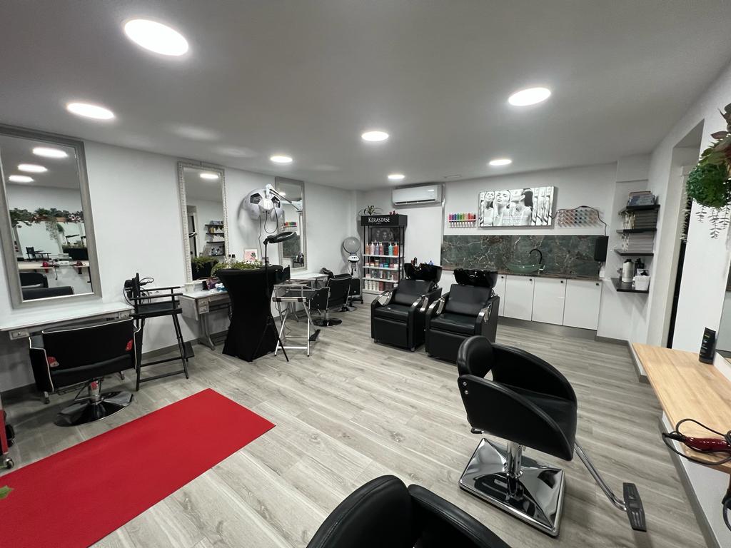 LooK Peluqueria — Interior