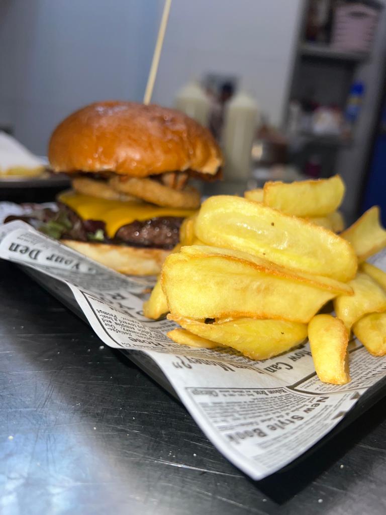 Bar Deep Blue — Papas fritas
