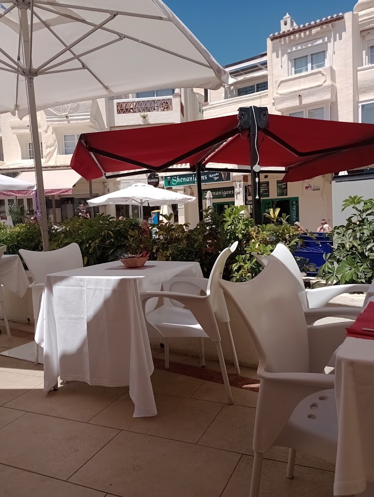 Shenanigans Karaoke Bar