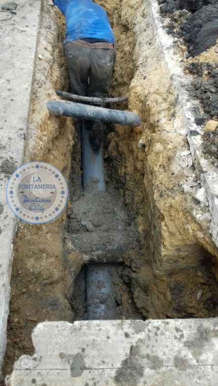 LA FONTANERIA PUERTO REAL (Cadiz) — Tuberia