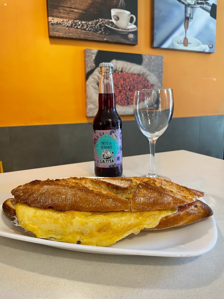 Vsf cafe Estacio Calafell — Comida y bebida