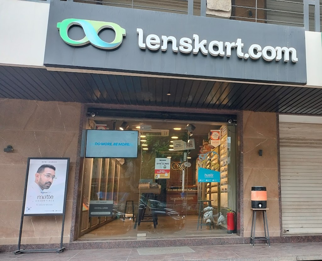 Lenskart Com At Station Road Navsari