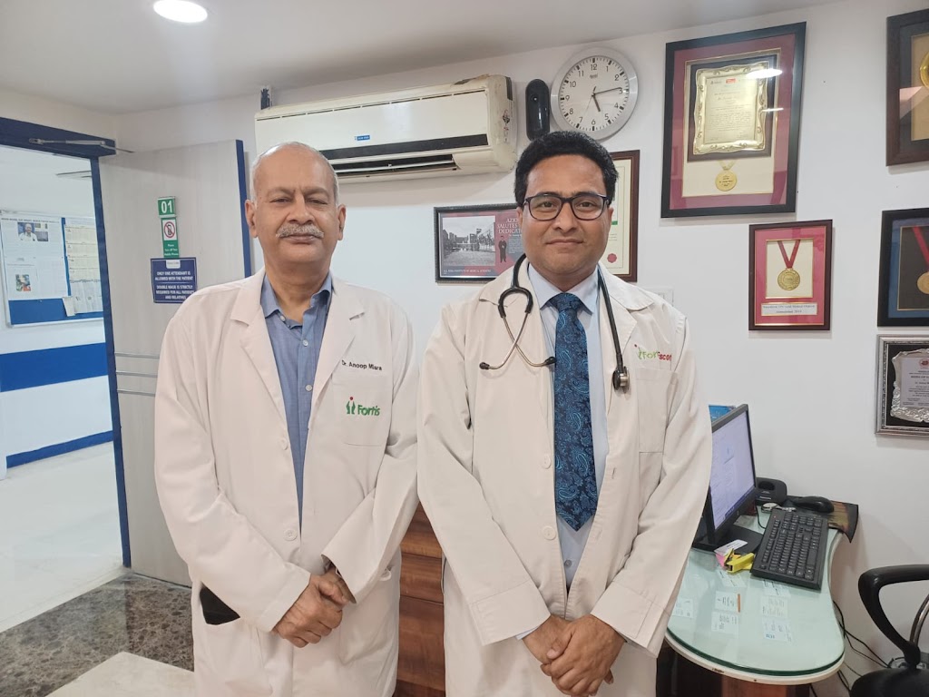Dr. Dr S Hussain General Physician And Diabetologist In Siwan