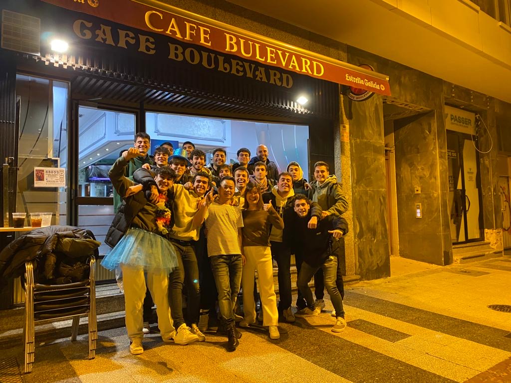 Cafe Boulevard — Del propietario