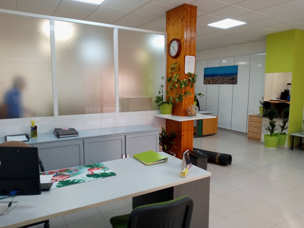 Quatrefincas Inmobiliaria — Interior