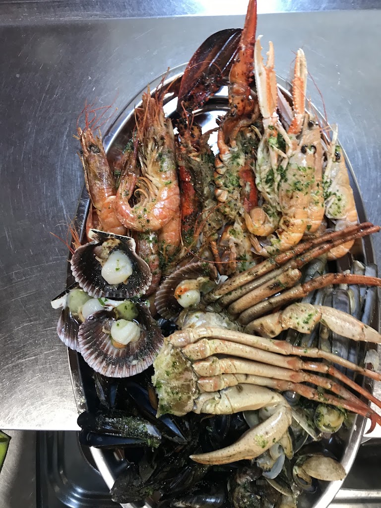 Bar Nuevo Avenida — Comida y bebida