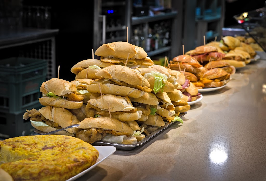 Bar Campa — Comida y bebida