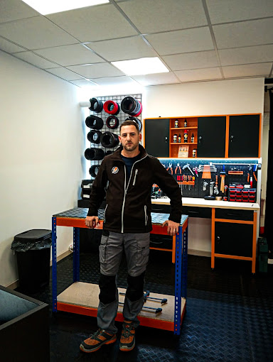 Moviraider Alboraia | Tienda y taller para reparar patinete electrico Valencia