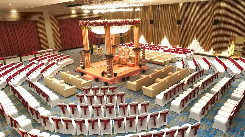 Saraza Best Banquet Hall Restaurant In Rajkot