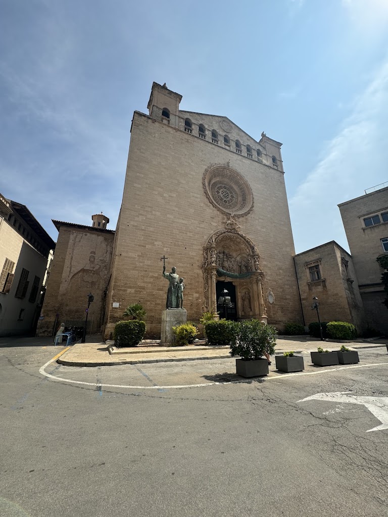 Carrer de Ramon Llull, 5 Parking