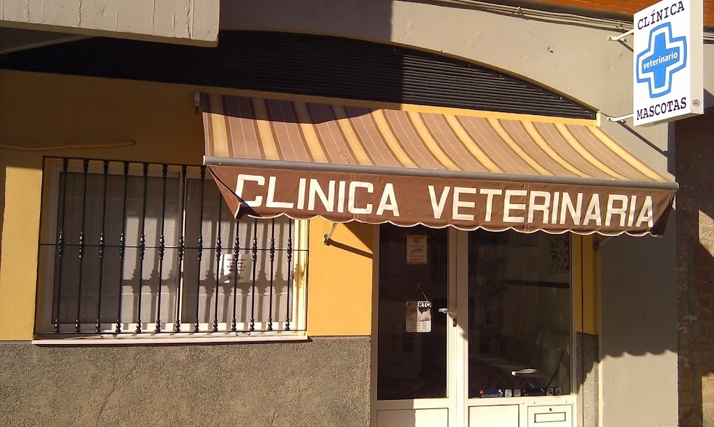 CLINICA VETERINARIA MONTILLA mascotas — Del propietario