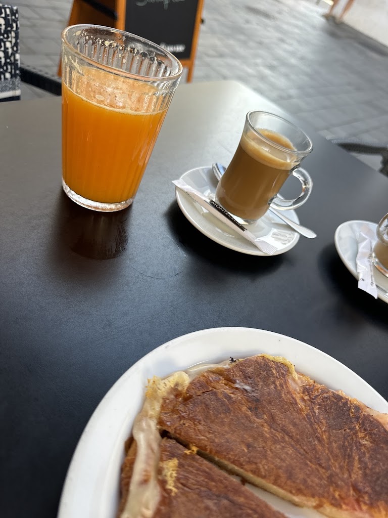 Bar Hesperides — Cafe