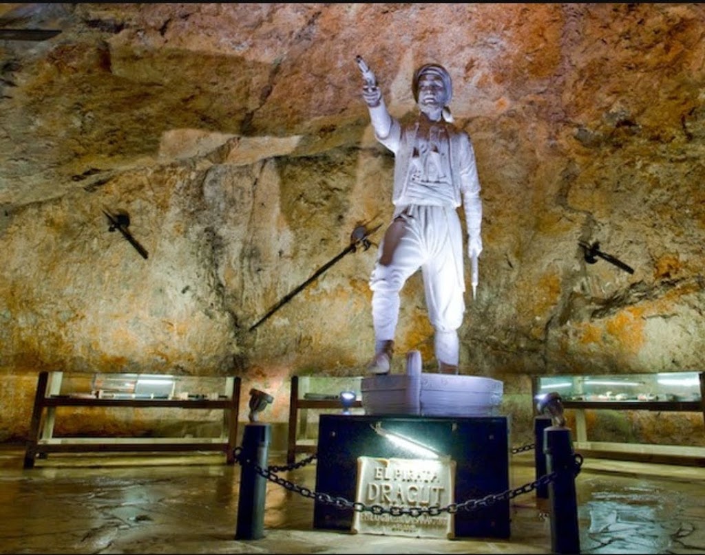 Museu Cova de Dragut