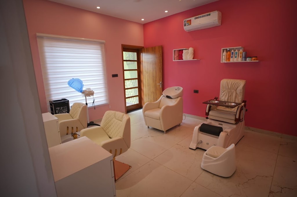 The Barbies Beauty Studio