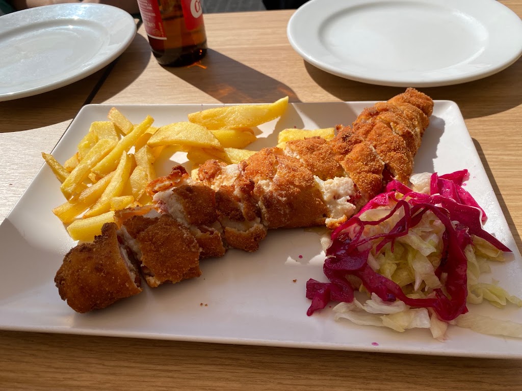 Bar Brillante Tragatapas — Comida y bebida