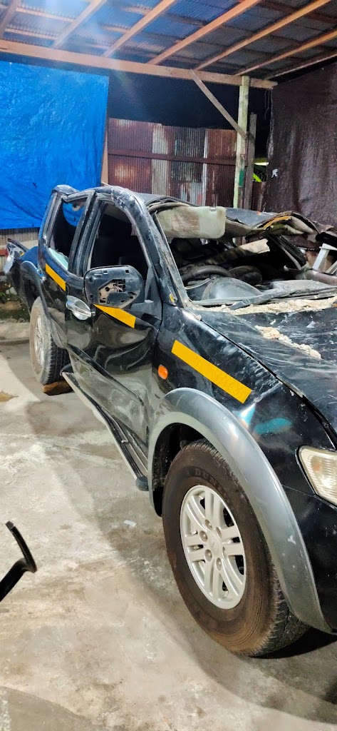 Bengkel mobil blitar ketok magic last deco