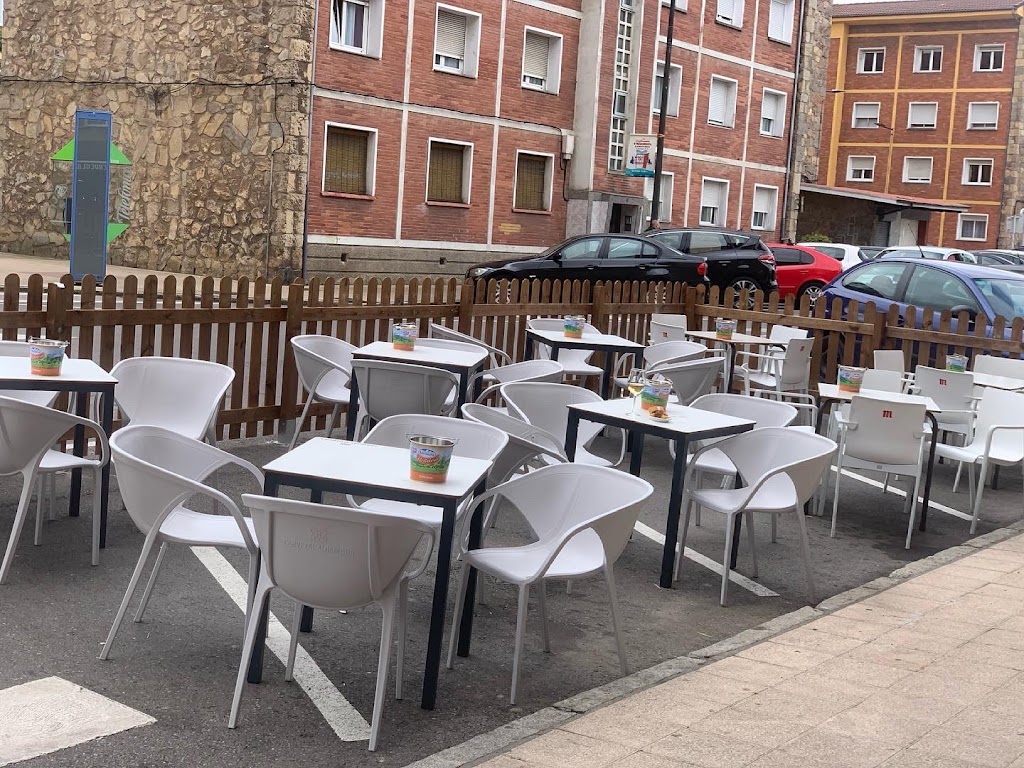 Bar La Nueva Chocolatina — Ambiente