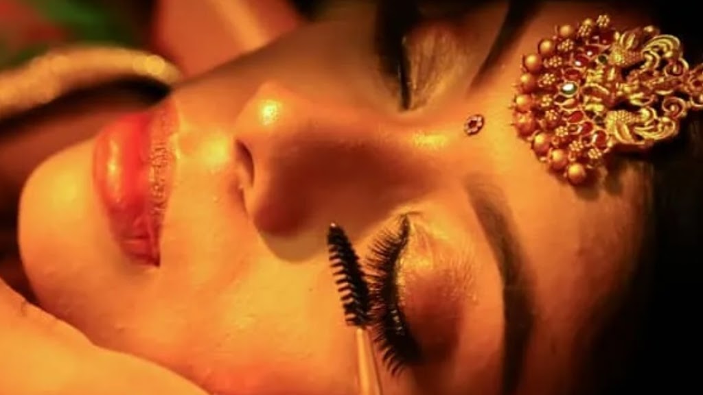 Danube Unisex Family Salon