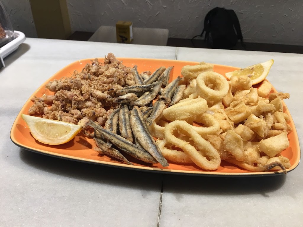 Taberna Can Maynou — Comida y bebida