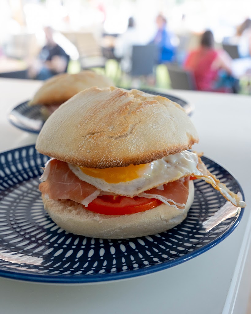 Botanica Conil — Comida y bebida