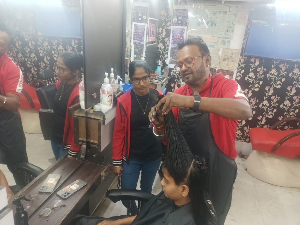 Dharaam Hari Salon