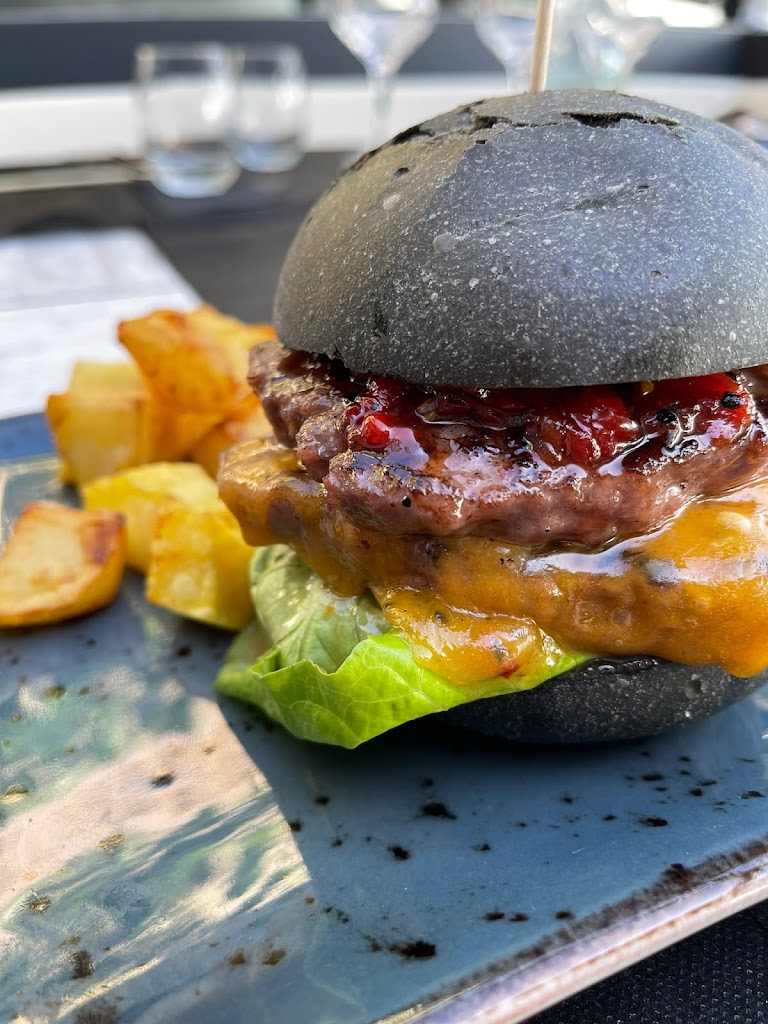 Se Baila Restaurante