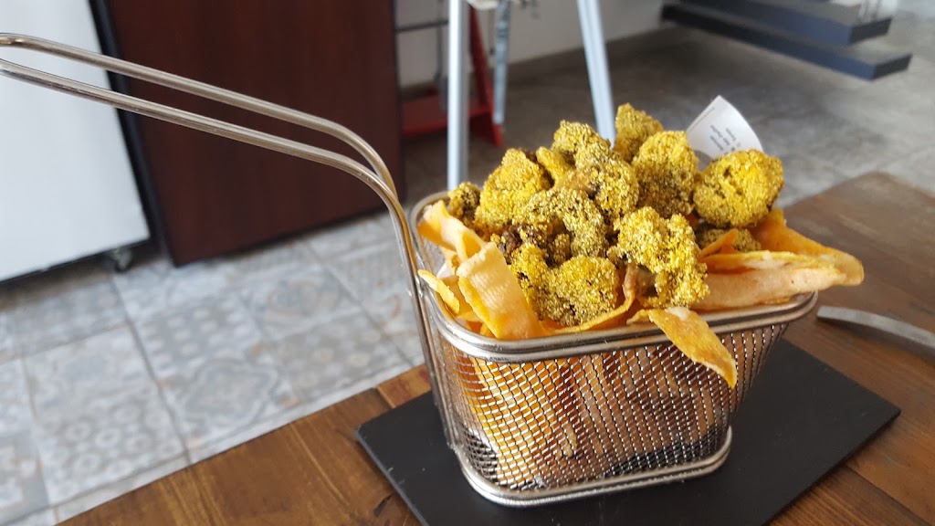 Marieta Taperia — Comida y bebida