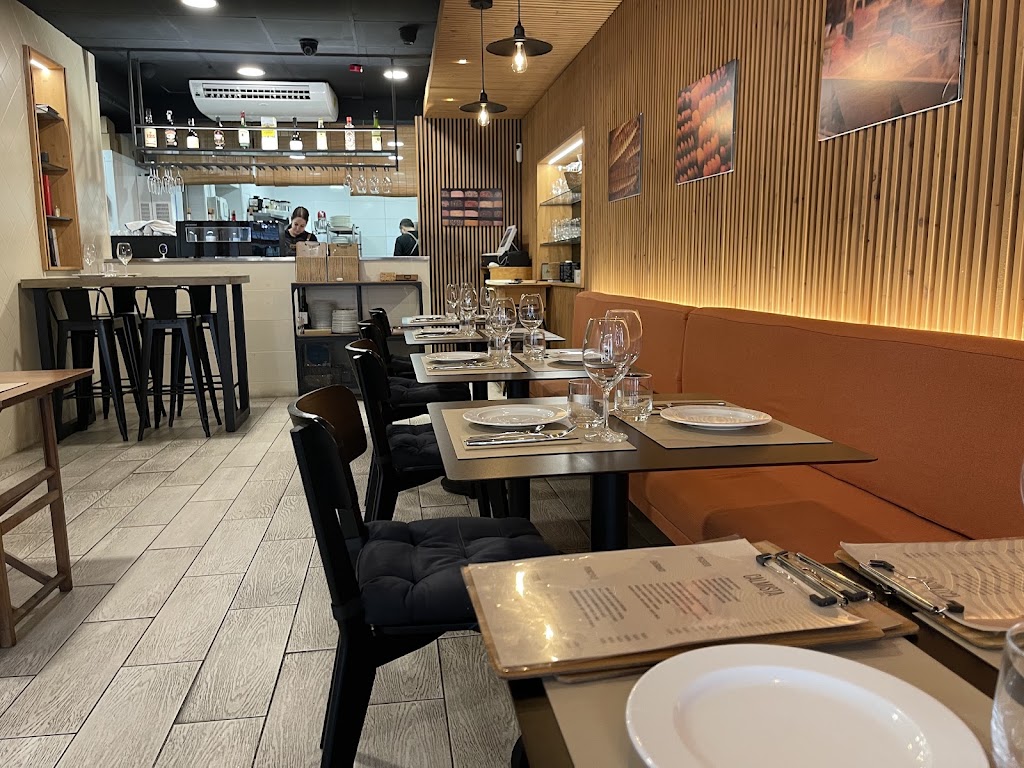 Calmista Restaurant — Ambiente