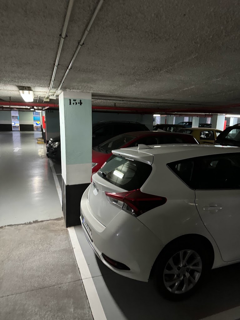 Calle Luis Doreste Silva Garage