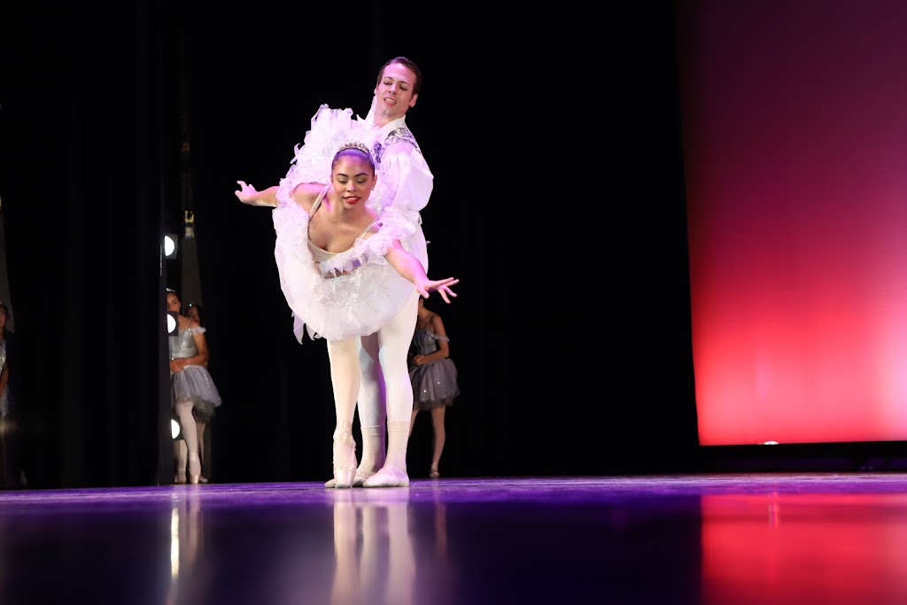  Dance with Miss Lindsay