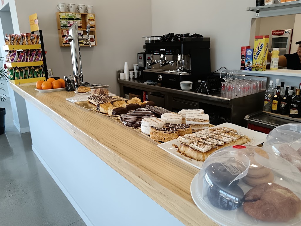 Cafeteria restaurante aerodynamics — Comida y bebida