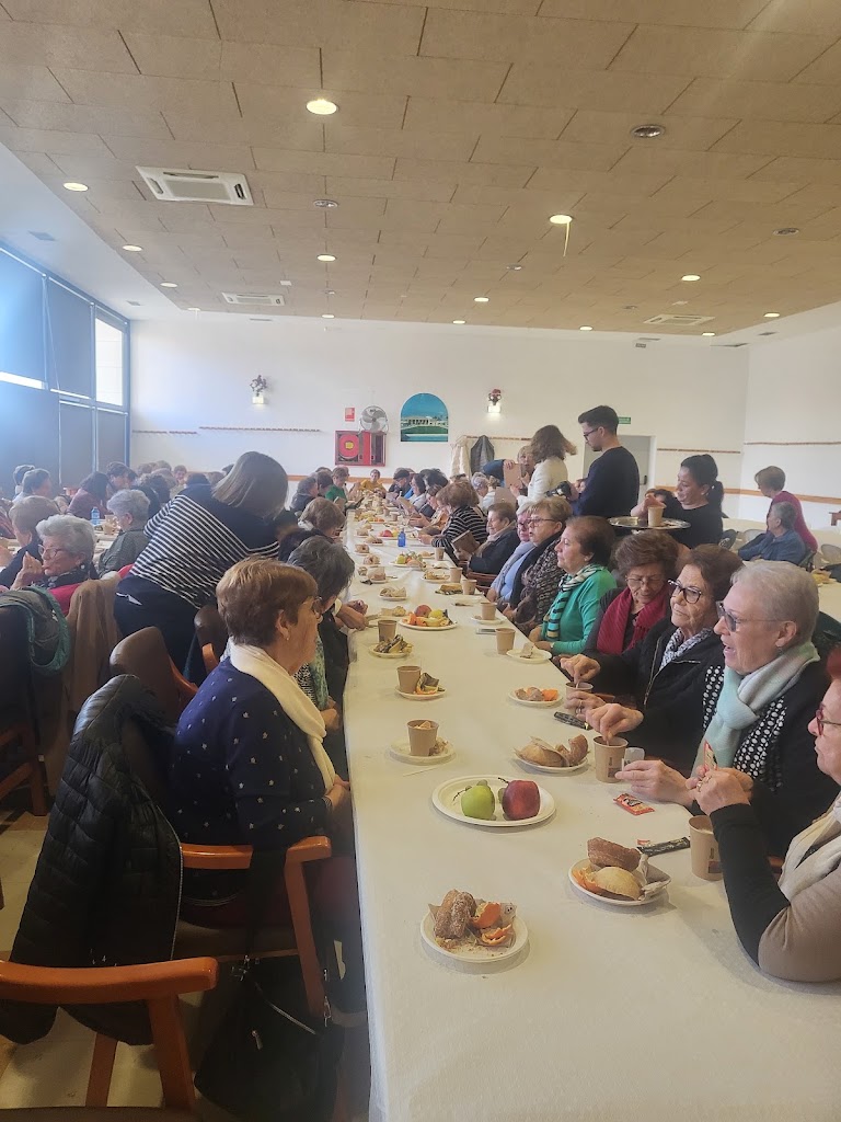 Bar Cafeteria Tercera Edad Loma — Ambiente