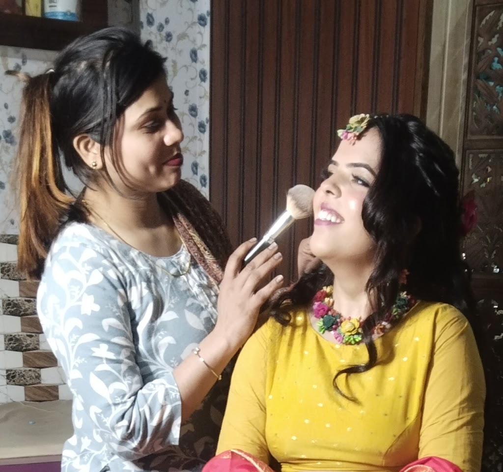 Saundarya Beauty Salon Academy