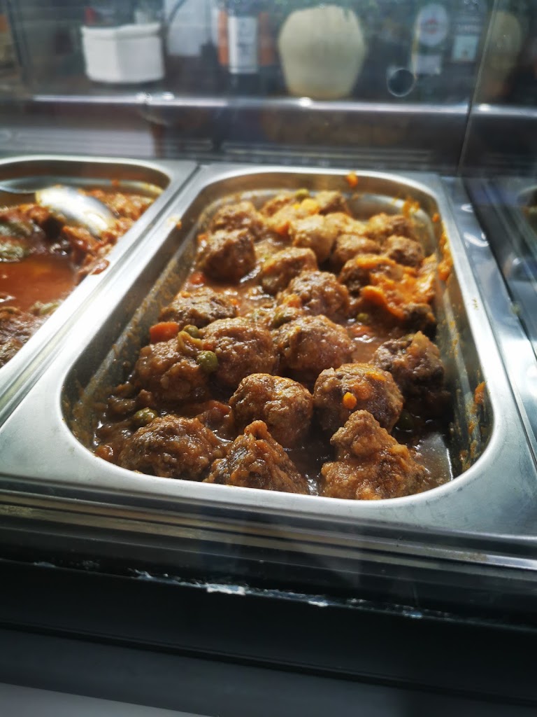 Cafeteria Miguel Perez — Comida y bebida