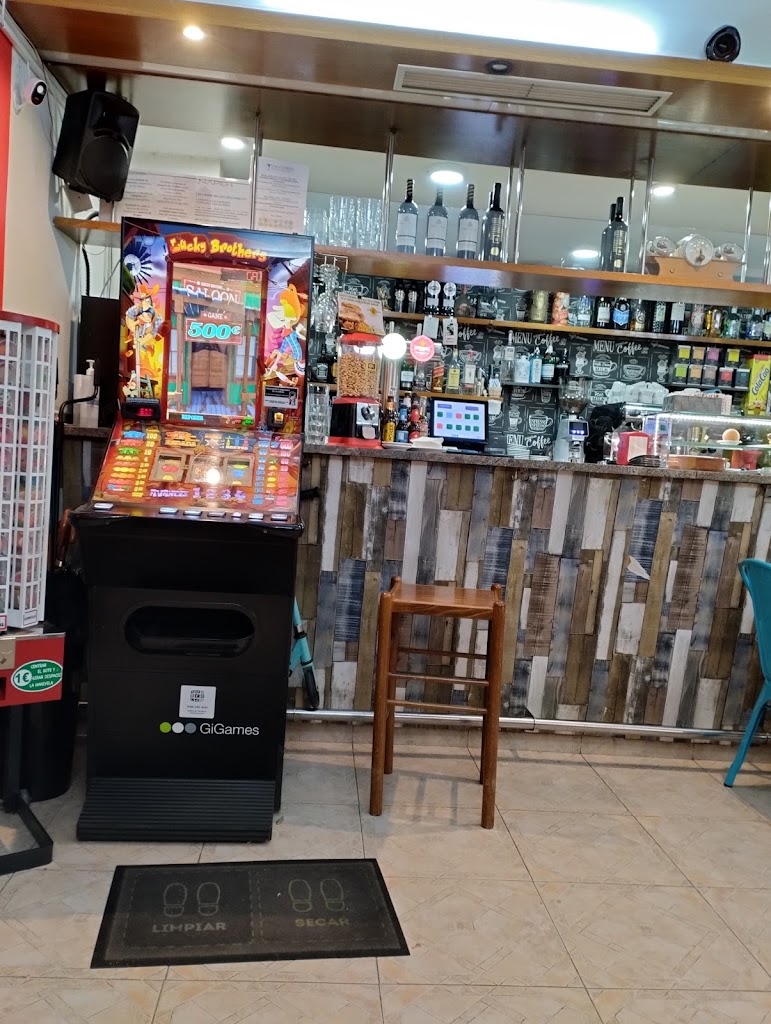La Cuchara Latina Restaurante — Ambiente
