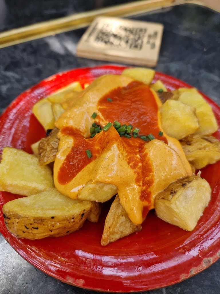 Belgrado Cafe — Patatas bravas