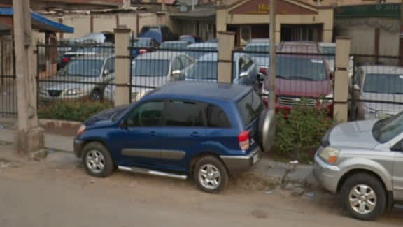 i-Drive car rental em Ikeja