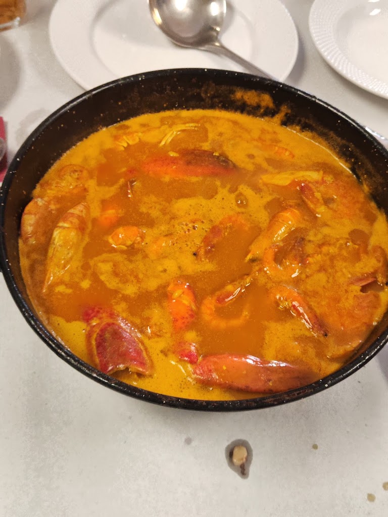 Bar La Pedrereta — Comida y bebida